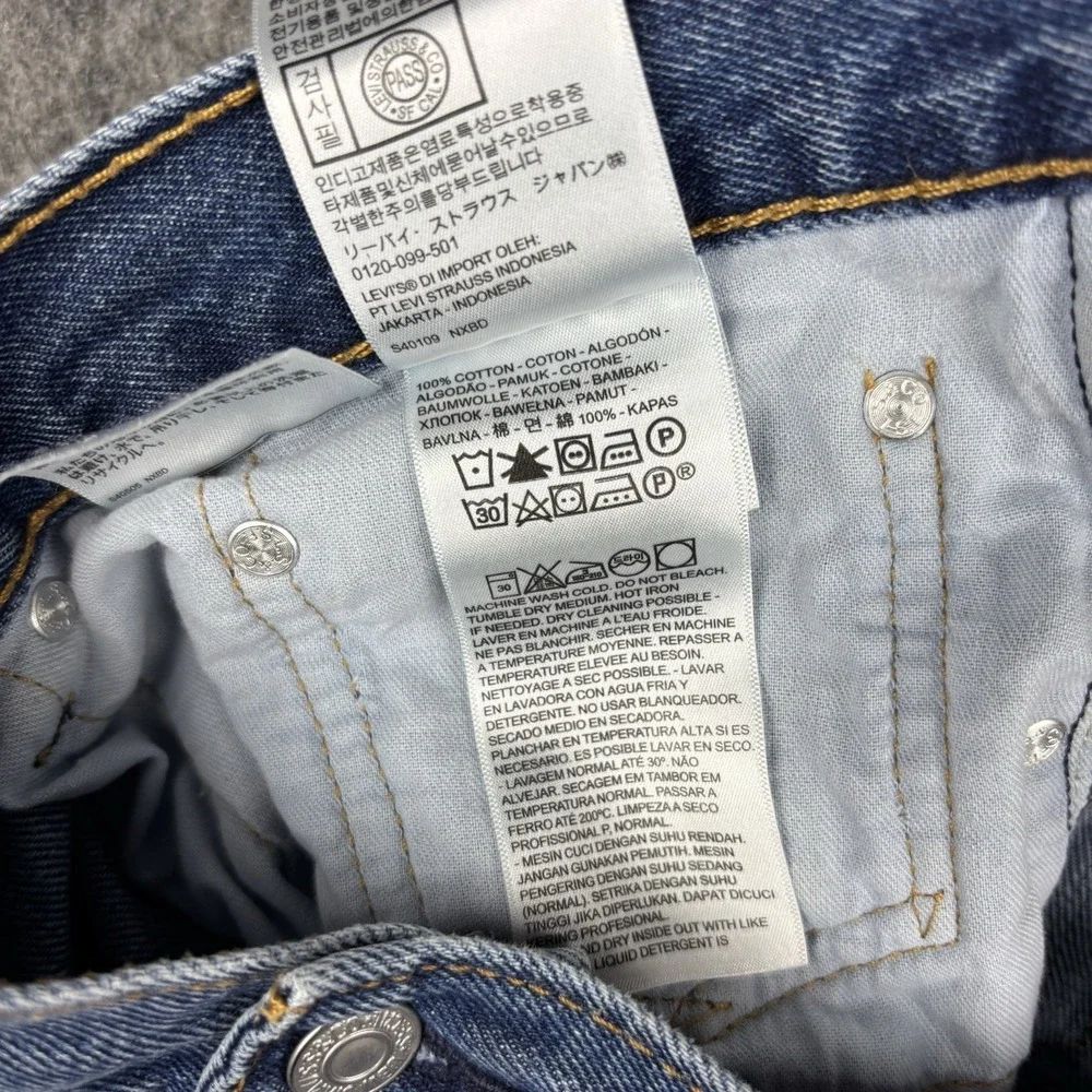 Levi's 505 Jeans Mens 42x29 Straight Leg Medium Wash Workwear Casual Blue Denim